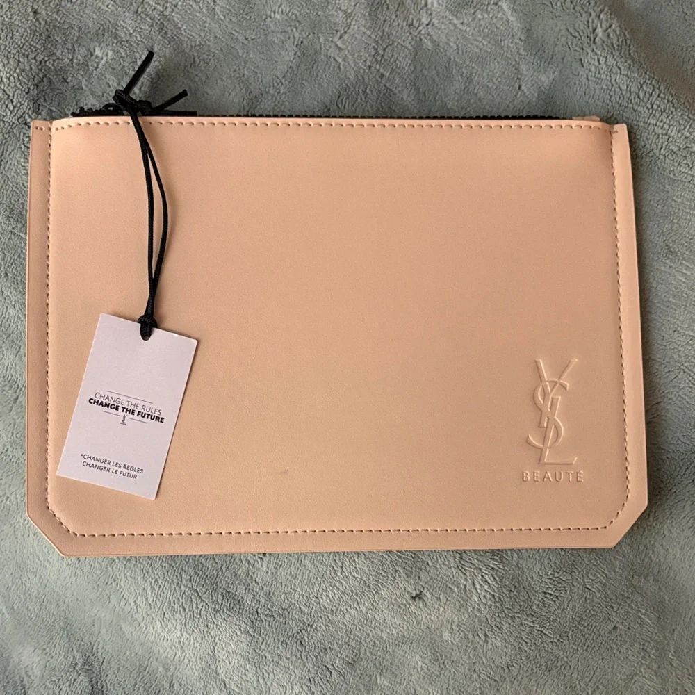Yves Saint Laurent Beauté Cream Cosmetic Pouch – New With Tags - Picture 2 of 4